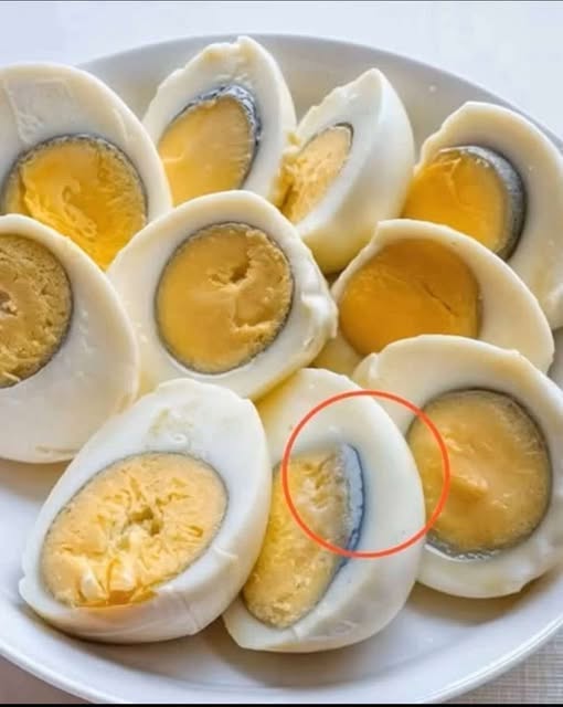 Boiled Eggs and Heart Health: What Experts Say About Eating Them Wisely