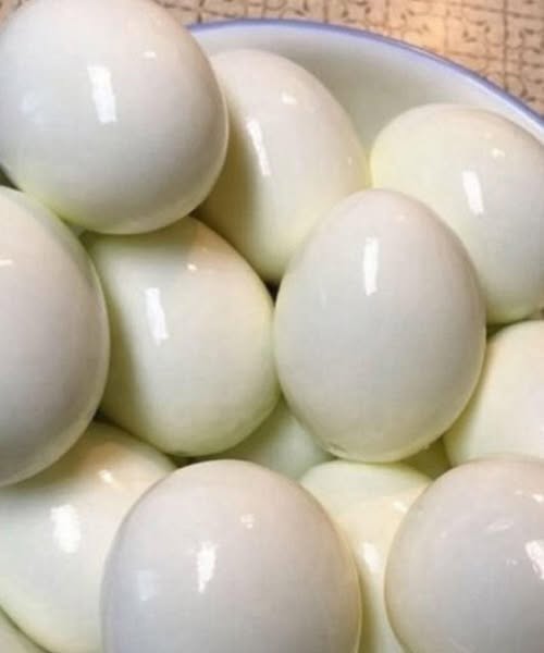 Why Poached Egg Soup With Mugwort Is Valued in Traditional Cooking